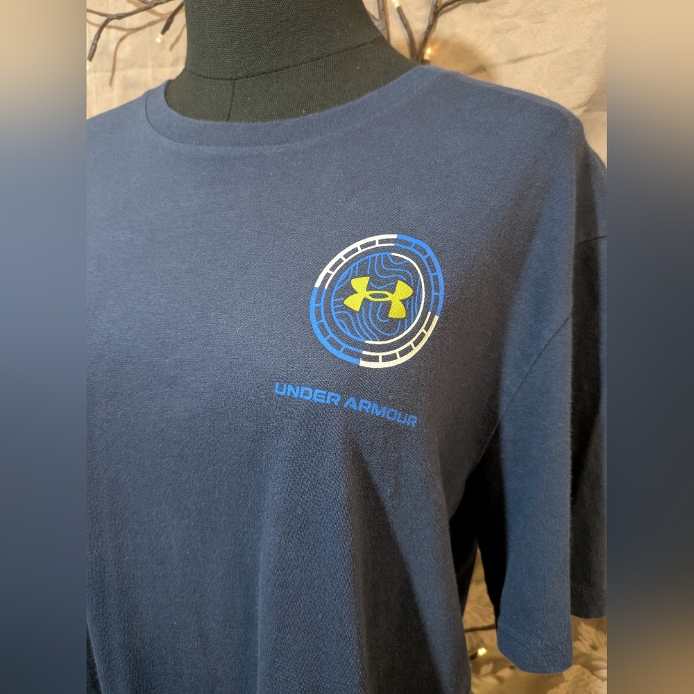 Under Armour Engineered Compass T-Shirt, Size L, EUC! - Picture 2 of 5